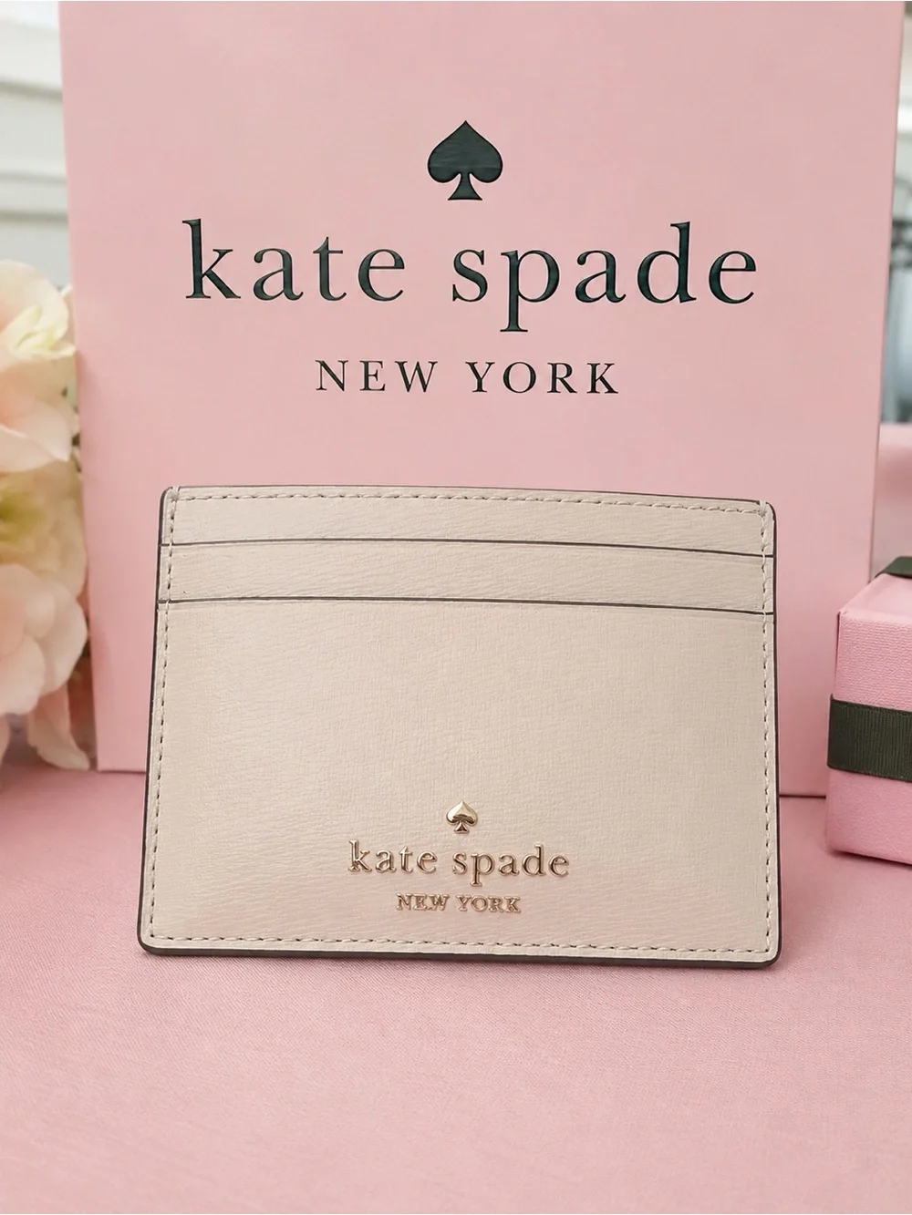 Disney X Kate Spade New York Minnie Mouse Card Holder NWT